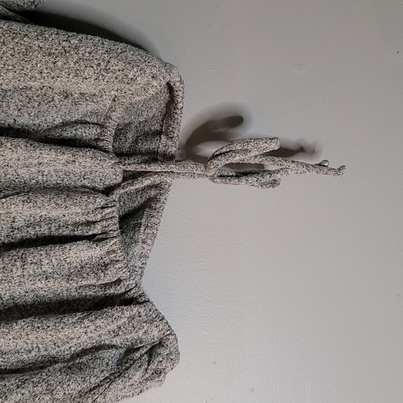 Medium gray cowl neck sweater - Picture 4 of 5